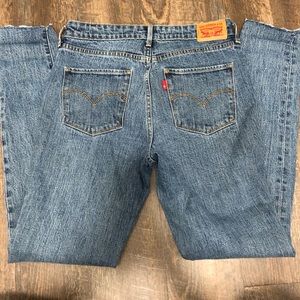 Levi’s High Rise Skinny size 28